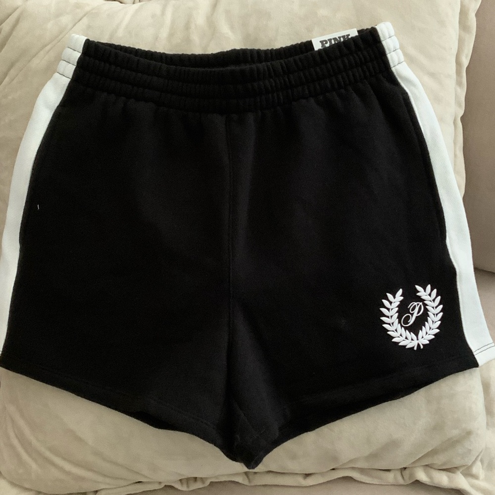 PINK Victoria's Secret Ivy Fleece BlackShorts
